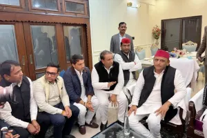 नोएडा: यूजीसी नियम विवाद—सुप्रीम कोर्ट ने रोक लगाई, अखिलेश यादव ने स्वागत किया