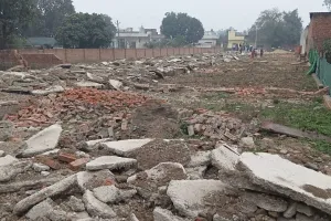 इज्जतनगर में अवैध कॉलोनी पर चला बीडीए का बुलडोजर, भू-माफियाओं में हड़कंप