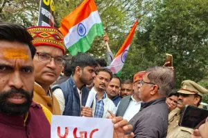 यूजीसी के विरोध में अखिल भारतीय क्षत्रिय महासभा ने भरी हुंकार, खून से लिखा पत्र