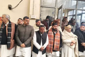 मुजफ्फरनगर: सपा महानगर अध्यक्ष बॉबी त्यागी के पिता राजपाल त्यागी का निधन, काली नदी श्मशान घाट पर हुआ अंतिम संस्कार