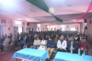 बागपत प्रशासन की पहल: बोर्ड परीक्षा के दौरान विद्यार्थियों की सुरक्षा के लिए आवासीय विद्यालयों में एंटी-सुसाइडल पंखा रॉड्स