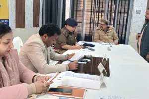 मुजफ्फऱनगरः जानसठ में संपूर्ण समाधान दिवस में उमड़ी भीड़, एसडीएम ने दिए शिकायतों के त्वरित निस्तारण के निर्देश