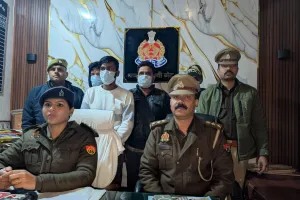 गाजियाबाद: ई-रिक्शा चोरी करने वाले गैंग का भंडाफोड़, चार आरोपी गिरफ्तार