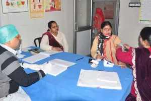 शामली में हाई रिस्क प्रेगनेंसी डे का आयोजन, 30 से अधिक महिलाओं की जांच और उपचार