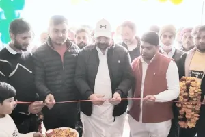 चरथावल में स्वास्थ्य सेवाओं का विस्तार: विधायक पंकज मलिक ने किया 'जनता मेडिकेयर क्लिनिक' का भव्य उद्घाटन