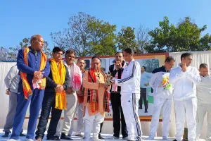 मुजफ्फरनगर: पुलिस लाइन में प्रशिक्षु आरक्षियों ने सीखे योग के गुर, एसएसपी के निर्देशन में तनाव प्रबंधन का चला विशेष शिविर