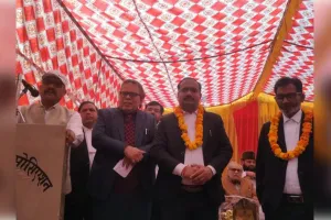 जानसठ बार एसोसिएशन का शपथ ग्रहण समारोह संपन्न, डीएम उमेश मिश्रा ने पदाधिकारियों को दिलाई गोपनीयता की शपथ