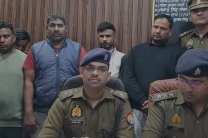 गाजियाबाद में स्कूटी चोरी गिरोह का भंडाफोड़: 8 आरोपी गिरफ्तार, 7 स्कूटी और नंबर प्लेट बरामद