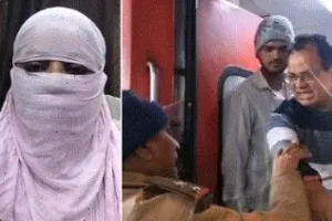 आगराः ट्रेन के एसी कोच में महिला से छेड़छाड़ का आरोप, स्टेशन से थाने तक हंगामा; आरोपी के छूटने पर भड़के परिजन