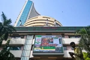 भारतीय शेयर बाजार की सपाट शुरुआत, मेटल स्टॉक्स में खरीदारी