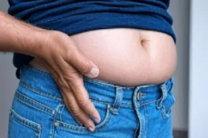 खतरे की घंटी है बढ़ते ट्राइग्लिसराइड का स्तर, जानें क्या है बचने के लिए जरूरी कदम 