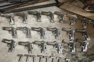 बिहार: एसटीएफ ने भागलपुर में हथियार निर्माण फैक्ट्री का किया भंडाफोड़, 5 गिरफ्तार