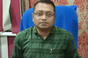 झांसी: डॉक्टर की संदिग्ध परिस्थितियों में मौत, घर के भीतर मिला शव, पत्नी और बच्चों का रो-रोकर बुरा हाल