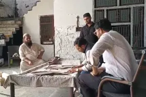 मुजफ्फरनगर: चरथावल रोड पर अवैध 'काला तेल' प्लांट सील, प्रदूषण और अग्नि हादसों के बाद प्रशासन का कड़ा प्रहार