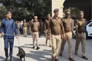 मुरादाबाद: अमरोहा धमकी पत्र के बाद कचहरी परिसर में हाई अलर्ट घोषित, चलाया गया सघन सर्च ऑपरेशन