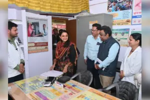 बुलंदशहर: जिलाधिकारी श्रुति ने स्वास्थ्य केंद्रों का किया औचक निरीक्षण, मरीजों से फीडबैक लेकर परखीं व्यवस्थाएं