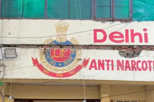  दिल्ली–एनसीआर में नशे के बड़े रैकेट का भंडाफोड़, पति–पत्नी समेत तीन गिरफ्तार