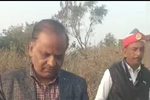 औरैया : अवैध खनन व ओवरलोड 4 डंपरों पर एसडीएम ने लगाया 2.5 लाख जुर्माना, 3 वाहन सीज