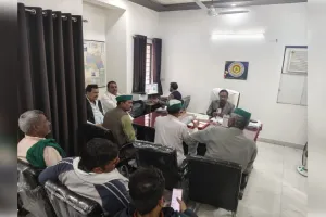 मुजफ्फरनगर: बिजली विभाग में भ्रष्टाचार का बोलबाला! ट्यूबवेल कनेक्शन के नाम पर 'अवैध वसूली' का आरोप, भाकियू ने घेरा कार्यालय