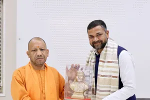 मुरादाबाद: मुक़दमा दर्ज होने के बाद भाजपा नेता अजय प्रताप सिंह ने मुख्यमंत्री योगी आदित्यनाथ से की मुलाकात