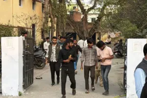 रामपुर में यूपी बोर्ड और सीबीएसई परीक्षाएं शांतिपूर्ण संपन्न, हजारों छात्र रहे अनुपस्थित