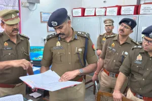 डीआईजी मुरादाबाद ने थाना अमरोहा देहात का किया वार्षिक निरीक्षण, व्यवस्थाओं की ली विस्तृत समीक्षा