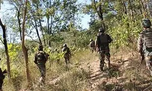 सुरक्षा में बड़ी सेंध ! आरएस पुरा निगरानी गृह से पुलिसकर्मियों पर हमला करने के बाद 3 कैदी फरार