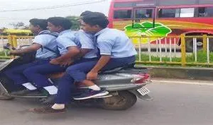 इंदिरापुरम में ‘स्कूटी पूल’ का वायरल वीडियो! गाजियाबाद की सड़कों पर स्कूली बच्चों की जान से खिलवाड़?