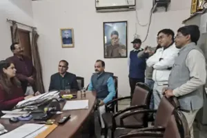 डीएम की रडार पर परीक्षा केंद्र: जिलाधिकारी जसजीत कौर का औचक निरीक्षण, आरजेपी इंटर कॉलेज में लापरवाही पर जताई नाराजगी, कक्ष निरीक्षकों को सख्त हिदायत