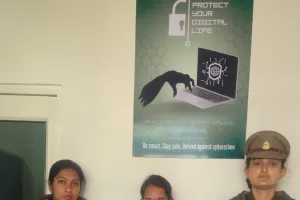 गाजियाबाद: दरोगा को हनीट्रिप में फंसाकर करोड़ों की डिमांड करने वाली शातिर महिला गिरफ्तार