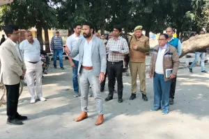 शामली: जिलाधिकारी  ने खंड विकास कार्यालय कांधला का किया निरीक्षण, साफ-सफाई और कर्मचारियों की जवाबदेही पर दिए निर्देश