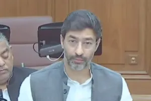 शामली में सड़क चौड़ीकरण का मुद्दा विधान परिषद में गूंजा, मोहित बेनीवाल ने उठाई सुदृढ़ीकरण की मांग