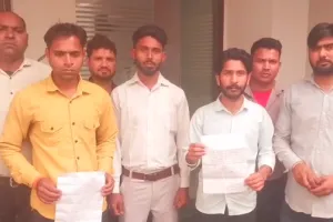 शामली: सात माह से वेतन को तरस रहे स्वास्थ्य विभाग के आउटसोर्सिंग कर्मचारी, डीएम से लगाई गुहार