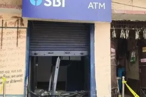 बिहार: मुजफ्फरपुर में बेखौफ बदमाशों ने एसबीआई का एटीएम काटा, जांच में जुटी पुलिस