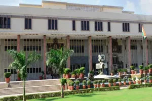    दिल्ली उच्च न्यायालय ने आबकारी नीति मामले में निचली अदालत की टिप्पणियों पर रोक लगायी, अरविंद केजरीवाल समेत सभी आरोपियों को नोटिस