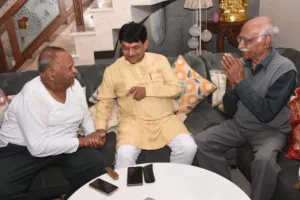 मुजफ्फरनगर के 4 लोग दुबई में फंसे, युद्ध के हालात देख परिजनों में बेचैनी; मंत्री कपिल देव अग्रवाल ने लिया संज्ञान