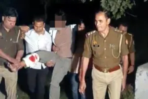 मुजफ्फरनगर में बुढ़ाना पुलिस के साथ मुठभेड़ में 15 हजारी इनामी बदमाश गिरफ्तार, पैर में गोली लगने से घायल हुआ वांछित अपराधी