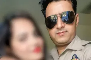 यूपी पुलिस के सिपाही से परेशान थी फैशन डिजाइनर, वीडियो में छलका दर्द, बोली- 'थाने गई तो बोले उसका कुछ नहीं होगा'