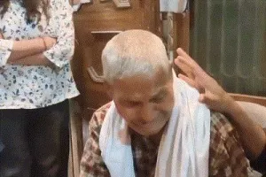 पापा-दादा चपरासी, बेटी बनी IAS: बुलंदशहर की शिखा और गाजीपुर की प्रियंका की प्रेरक कहानी..UPSC में लहराया परचम 