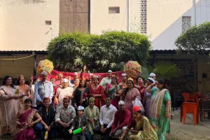 मेरठ: हेल्थ एंड फिटनेस सोसायटी ने फूलों की होली संग मनाया होली मिलन समारोह