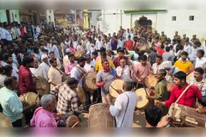 मुजफ्फरनगर के टंढेडा में हर्षोल्लास से निकला तिलहैन्डी का जुलूस, फाग के गीतों पर झूमे ग्रामीण