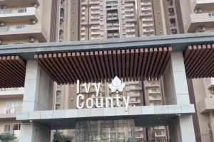 नोएडा की सोसाइटी में 'खूनी होली', युवक की गोली मारकर हत्या