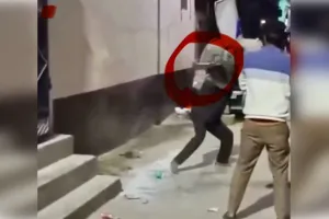 अमरोहा में मंदबुद्धि युवक का सिपाही पर जानलेवा हमला, धारदार हथियार से किए ताबड़तोड़ वार 