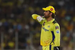 IPL 2026 में क्या आखिरी बार पीली जर्सी में दिखेंगे एमएस धोनी जानें चेन्नई सुपर किंग्स का बड़ा प्लान
