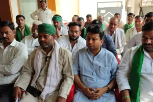 जनप्रतिनिधि और प्रशासन मिलकर दबा रहे जनता की आवाज, जेल का डर दिखाना संभव नहीं: विजय राघव