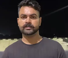 शामली की निकिता पेपर मिल पर पॉलिथीन जलाने का आरोप! धुएं से परेशान ग्रामीणों ने उठाए प्रदूषण पर सवाल, जांच की मांग