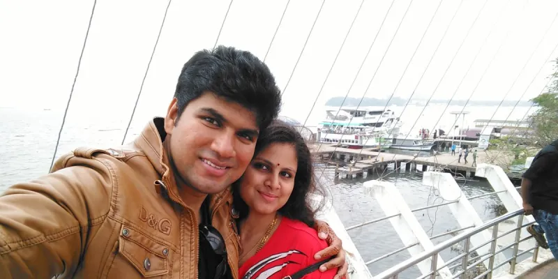 “रोमांस से रिश्ते तक”: सुधीर और योगिता राजू पुथरण का अटूट वैलेंटाइन सफर