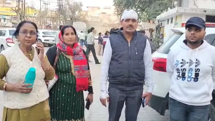 शामली में पति ने पत्नी की दूसरी शादी रोकी, विदाई के दौरान हंगामा, पत्नी नए पति संग फरार