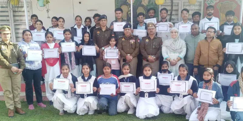 शामली में SPel 3.0 कार्यक्रम का समापन, छात्रों को अनुशासन और जिम्मेदार नागरिक बनने के लिए प्रेरित किया गया