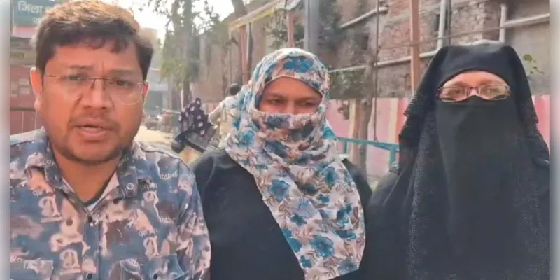 शामली सीएचसी में भाजपा नेता का हंगामा: लैब कर्मचारी पर लगा बाहर से टेस्ट कराने के दबाव का आरोप